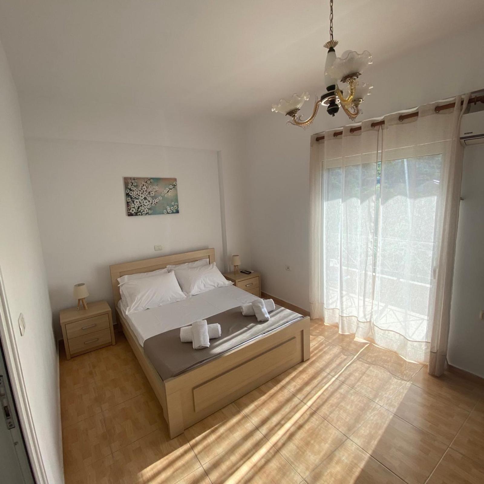 Ilias Family Rooms Himarë Extérieur photo