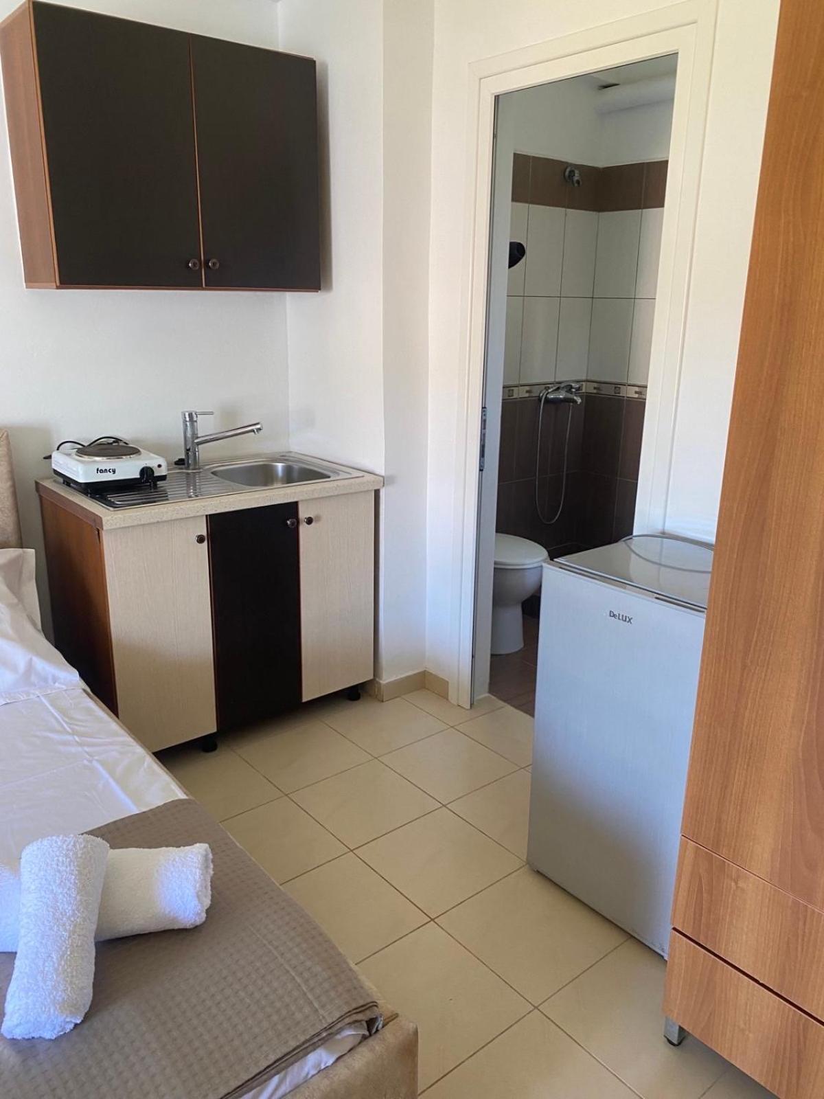 Ilias Family Rooms Himarë Extérieur photo