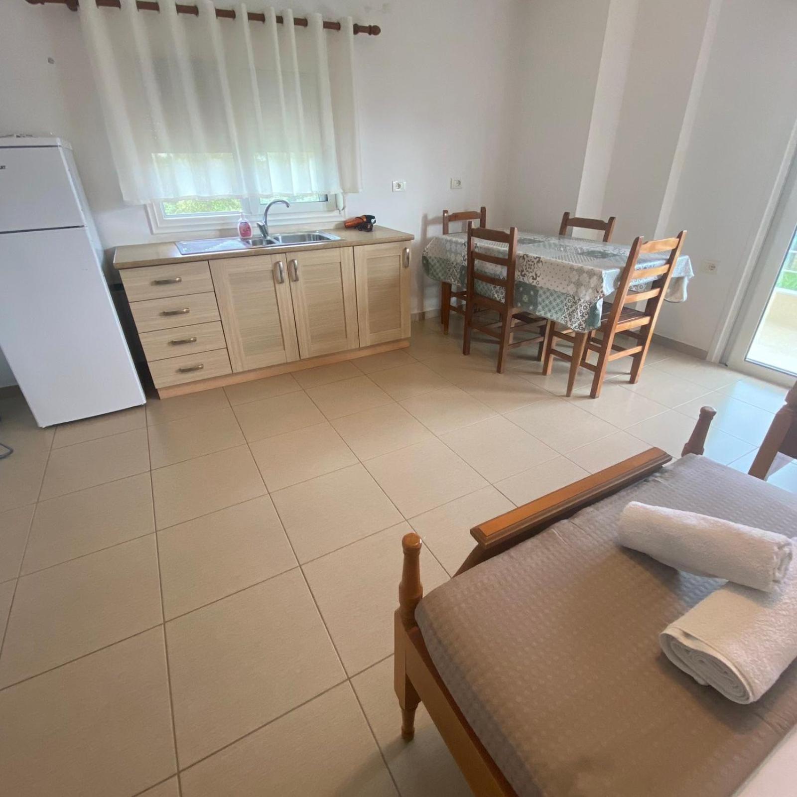 Ilias Family Rooms Himarë Extérieur photo