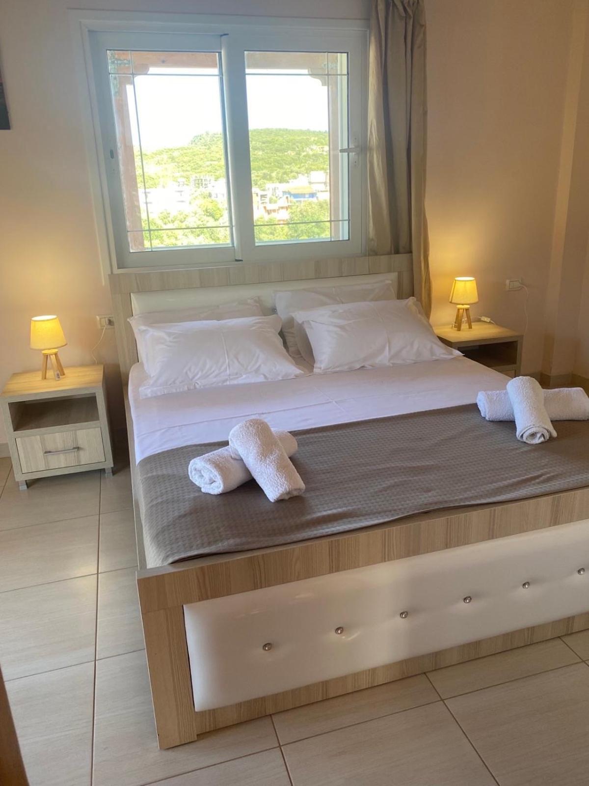 Ilias Family Rooms Himarë Extérieur photo