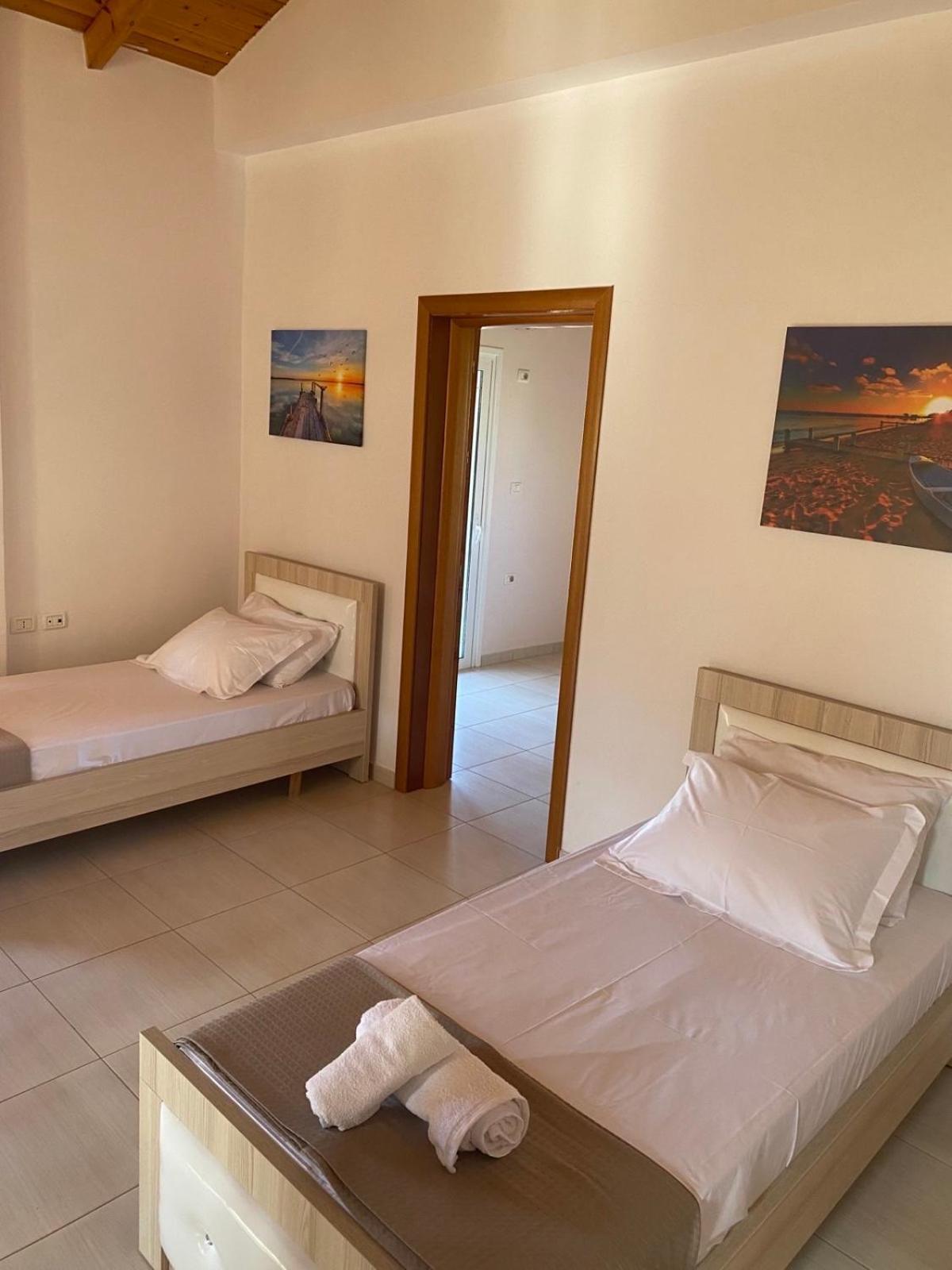 Ilias Family Rooms Himarë Extérieur photo